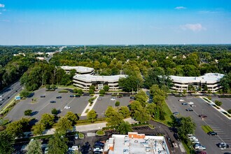 200 Lake Dr E, Cherry Hill, NJ - VUE AÉRIENNE  vue de carte