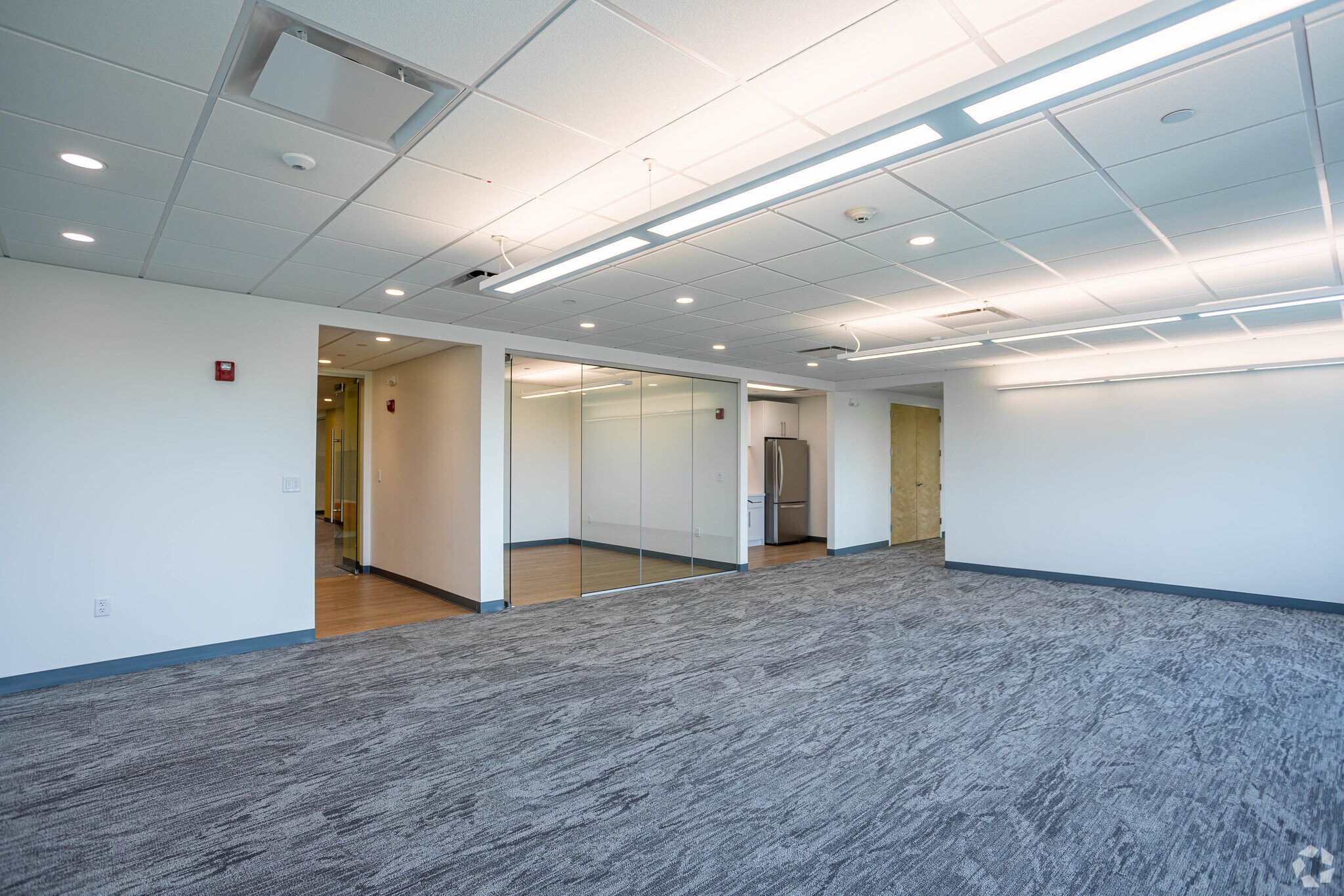 130 New Boston St, Woburn, MA à louer Photo intérieure– Image 1 sur 2