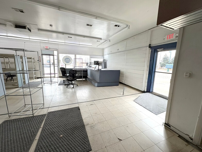 8001 Washington St, Thornton, CO à vendre - Photo intérieure – Image 3 sur 5