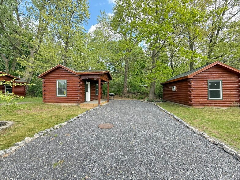 984 Waterloo Geneva Rd, Waterloo Town, NY à vendre - Photo de l’immeuble – Image 3 sur 19