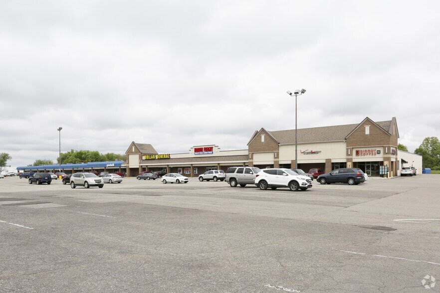111-281 US 131, Three Rivers, MI à louer - Photo principale – Image 1 sur 29