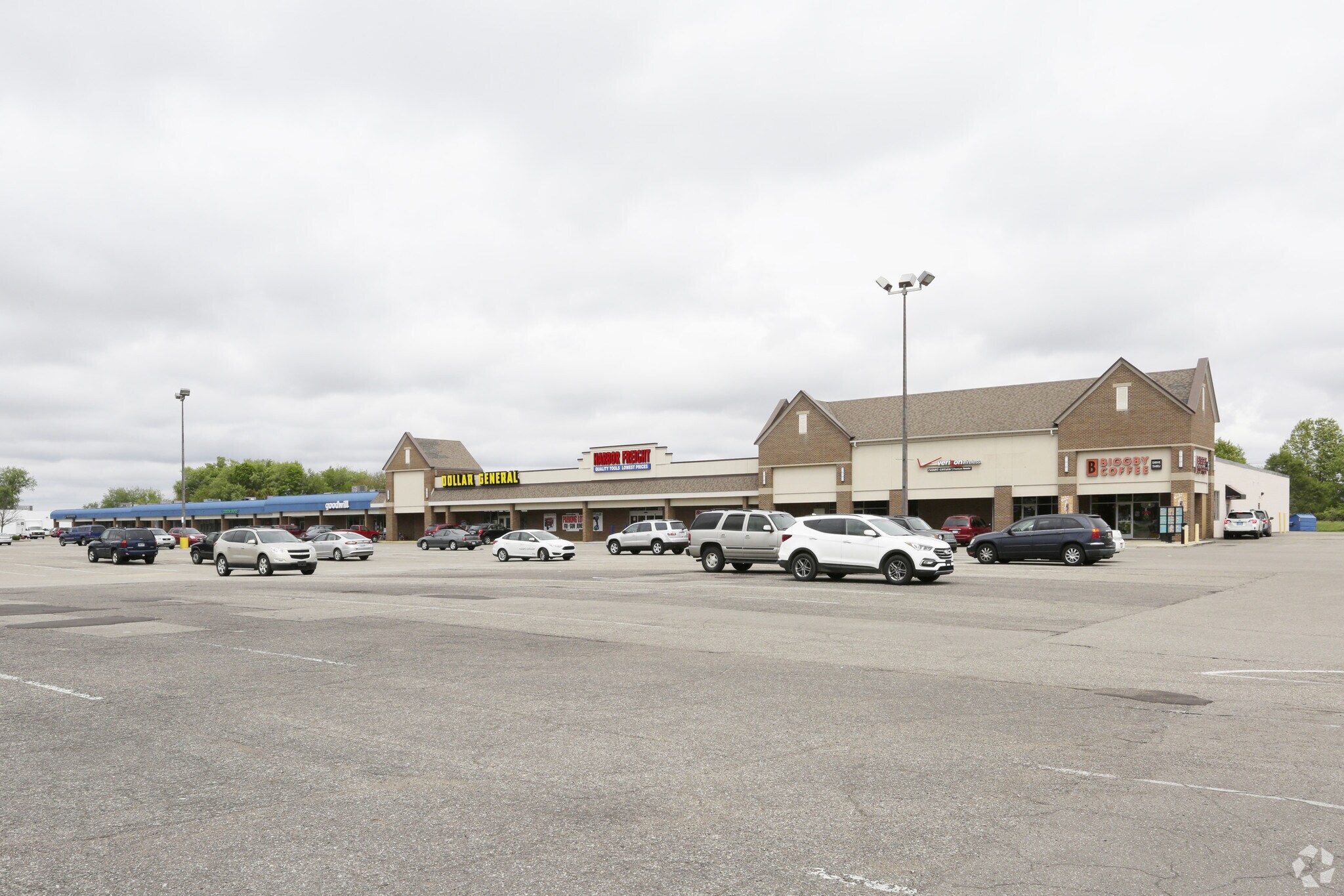 111-281 US 131, Three Rivers, MI à louer Photo principale– Image 1 sur 30