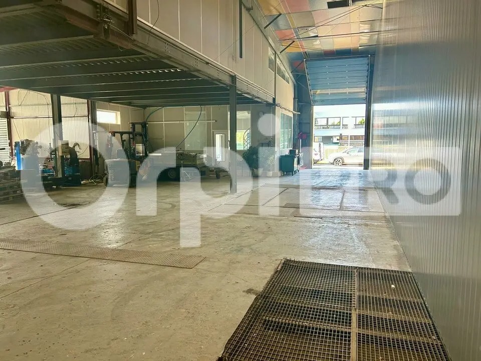 Local d’activités dans Brétigny-sur-Orge à louer Photo intérieure– Image 1 sur 11