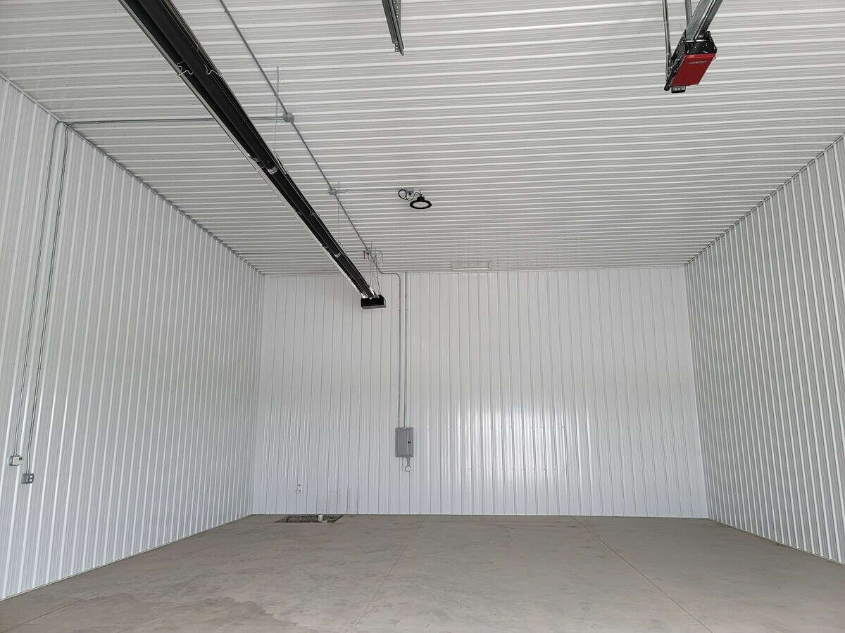 401 Snyder Dr - Building B, Huxley, IA 50124 - Lot B1 - - Photo intérieure - Image 2 of 5