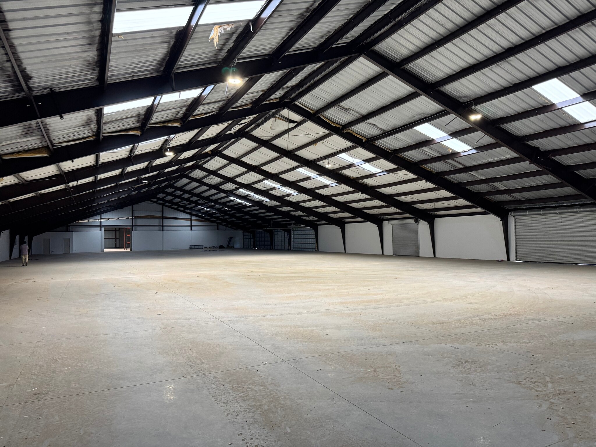 12925 N 49th St, Clearwater, FL à louer Photo intérieure– Image 1 sur 2