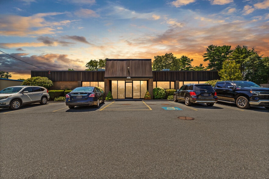 191 S Main St, Middleton, MA à louer - Photo de l’immeuble – Image 1 sur 8