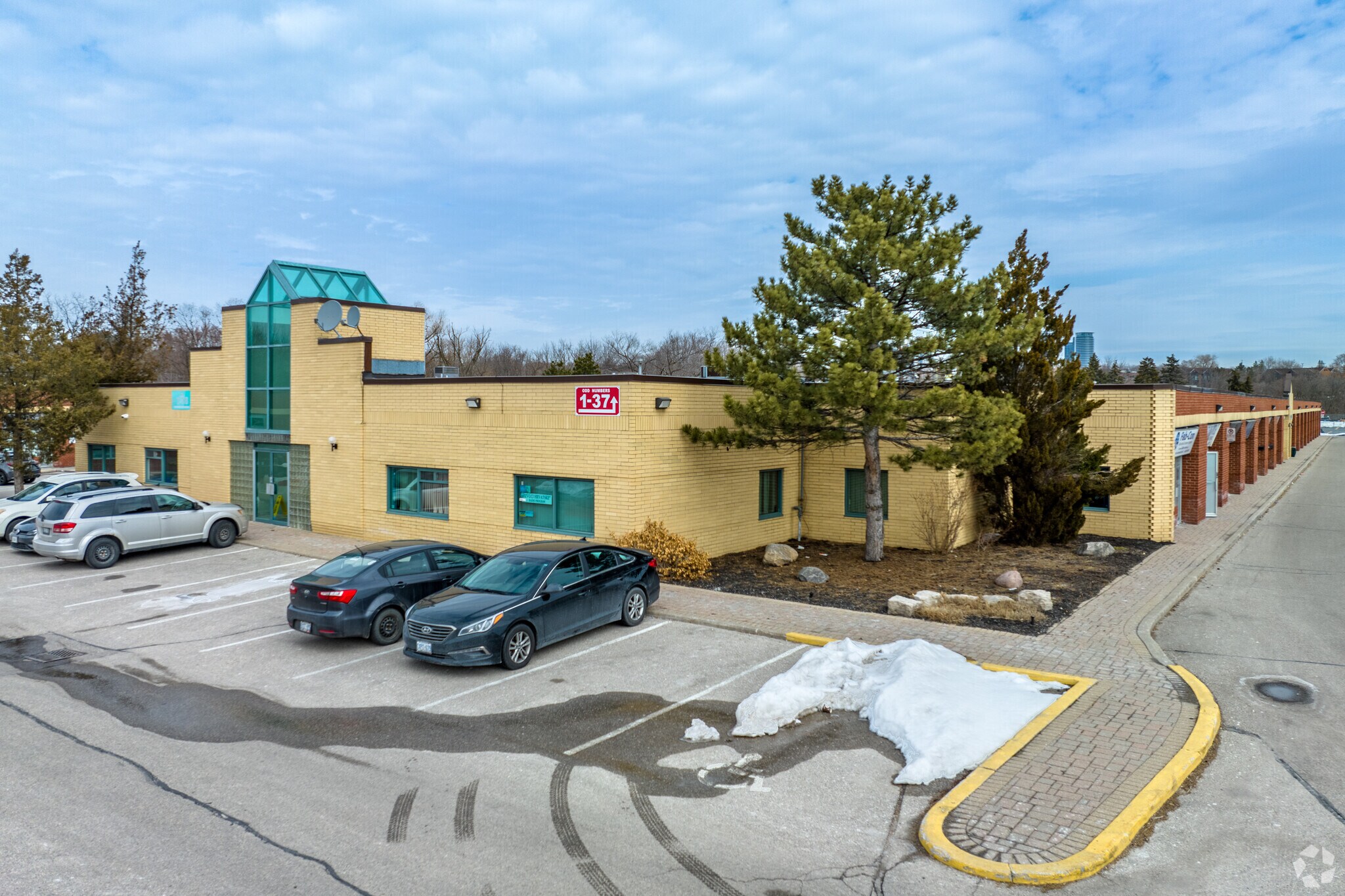 3045 Southcreek Rd, Mississauga, ON à vendre Photo principale– Image 1 sur 6