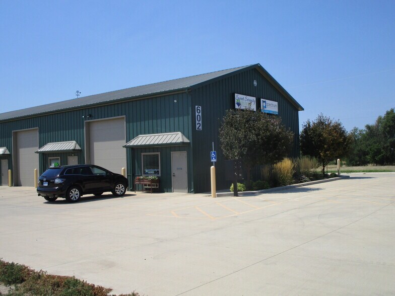 602 W Mary St, Garden City, KS à vendre - Photo de l’immeuble – Image 3 sur 10