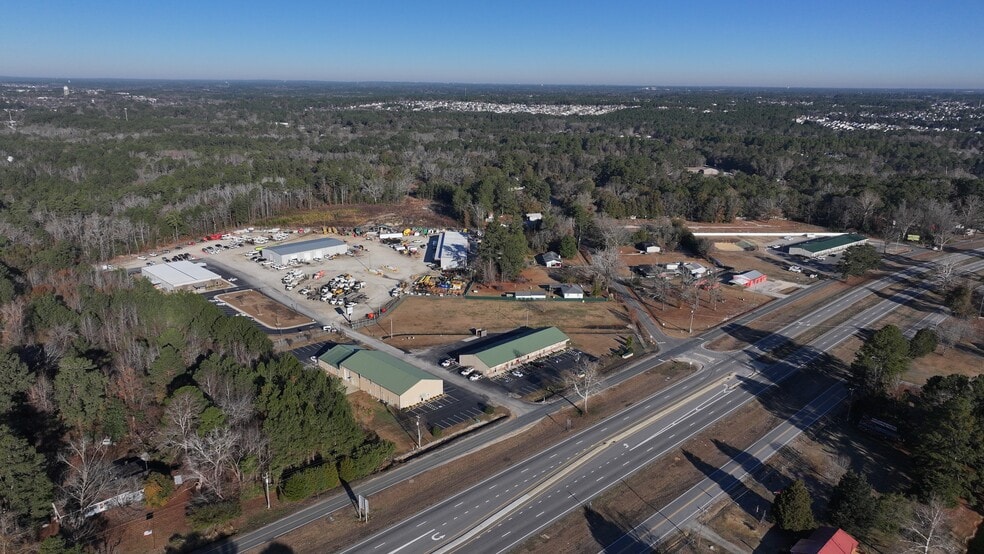 4758 US Highway 301 S, Hope Mills, NC à louer - Photo principale – Image 1 sur 11