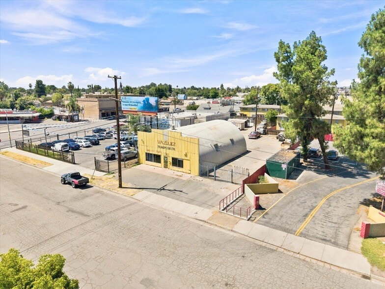 200 Chester Ave, 208 Chester Ave portefeuille de 2 biens à vendre sur LoopNet.fr - Photo de l’immeuble – Image 3 sur 28