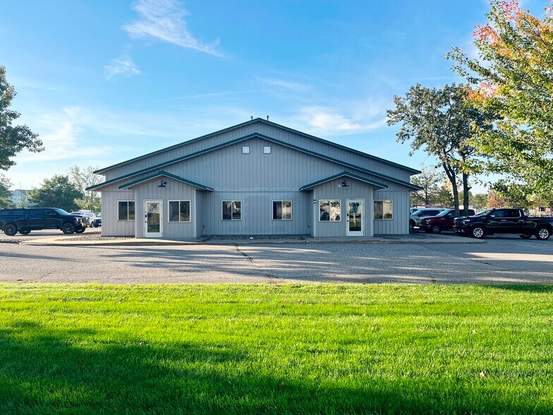 7953 College Rd, Baxter, MN à vendre - Photo de l’immeuble – Image 2 sur 25