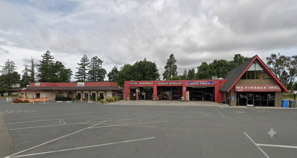 1701 Santa Rosa Ave, Santa Rosa, CA à vendre - Photo de l’immeuble – Image 1 sur 39