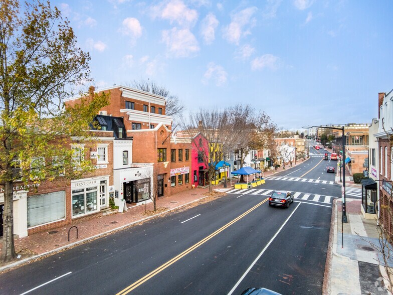 1732 Wisconsin Ave NW, Washington, DC à vendre - Photo de l’immeuble – Image 3 sur 34