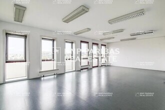 Bureau dans Montigny-le-Bretonneux à vendre Photo intérieure– Image 1 sur 14