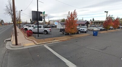 560 NW Birch Ave, Redmond, OR à vendre Photo intérieure– Image 2 sur 4