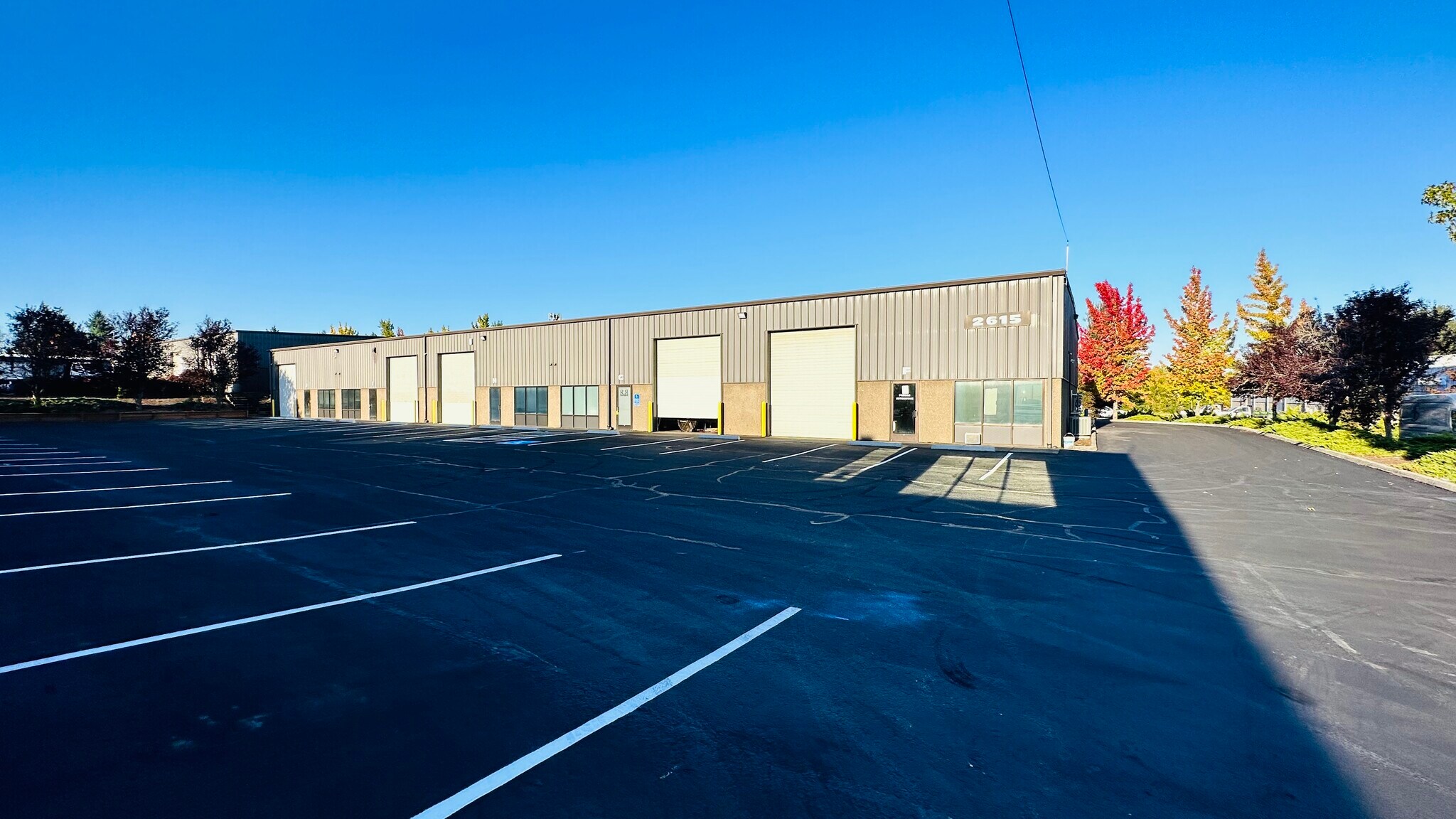2615 SE 39th Loop, Hillsboro, OR à louer Photo principale– Image 1 sur 12