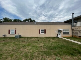 Plus de détails pour 630 Charles St, Staunton, VA - Local d’activités à vendre