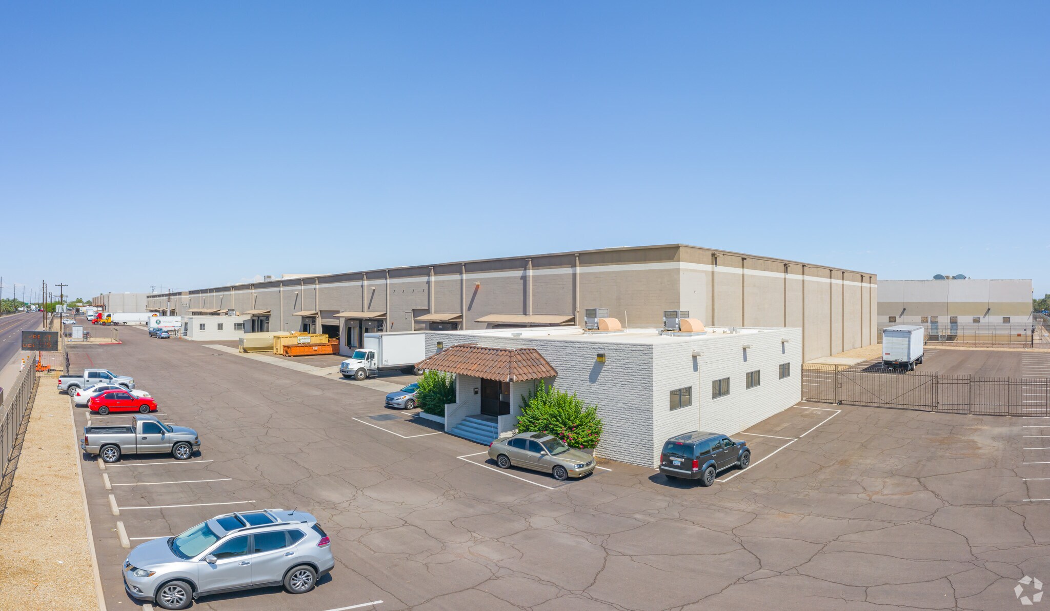 1601-1605 S 35th Ave, Phoenix, AZ à louer Photo principale– Image 1 sur 8