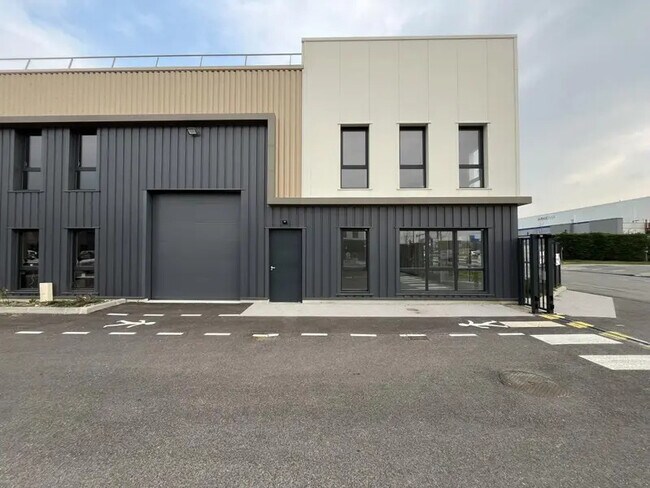 Plus de détails pour 150 Bis Rue Ampère, Genay - Local d’activités à vendre