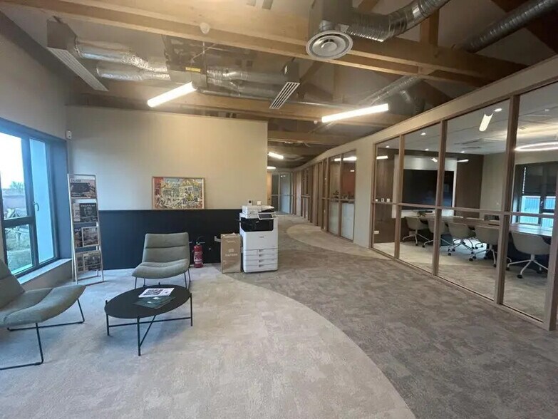Bureau dans Quetigny à vendre - Photo intérieure – Image 2 sur 10