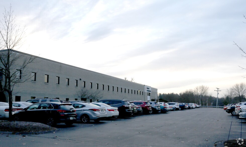 3 Technology Dr, Londonderry, NH à vendre - Photo de l’immeuble – Image 3 sur 3