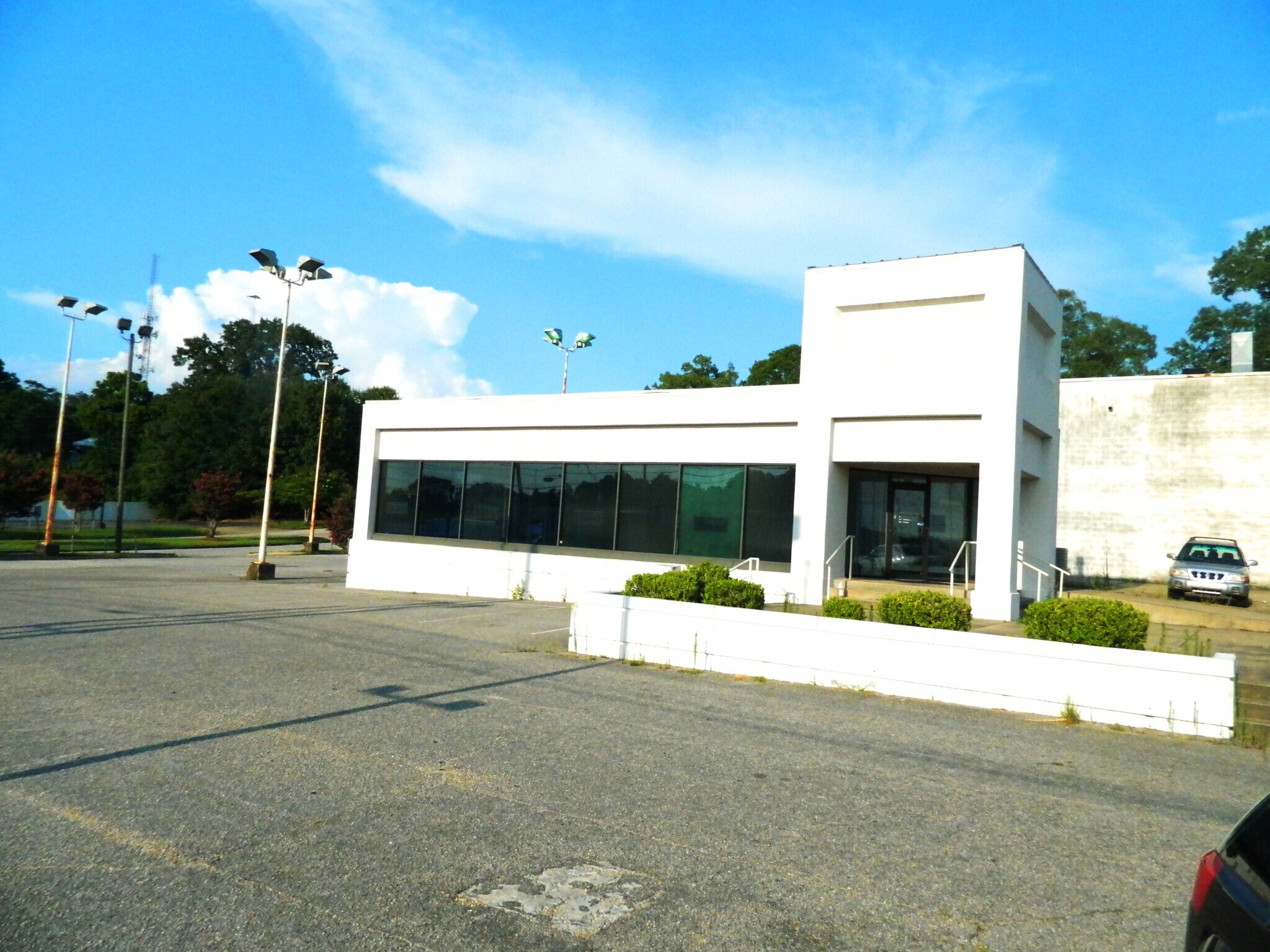 635 East Blvd, Montgomery, AL à louer Photo de l’immeuble– Image 1 sur 8