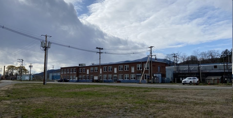 7 Everett Ln, Windsor, VT à vendre - Photo de l’immeuble – Image 2 sur 11