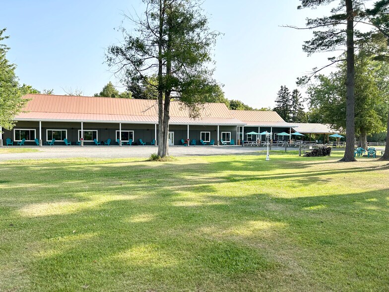 1721 US Highway 8, Saint Croix Falls, WI à vendre - Photo de l’immeuble – Image 2 sur 18