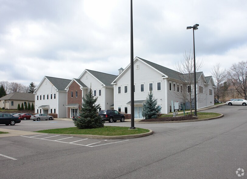 405-A Rothrock Rd, Copley, OH à louer - Photo de l’immeuble – Image 2 sur 4