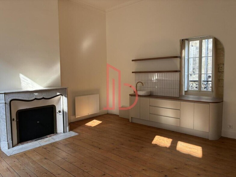 Bureau dans Bordeaux à louer - Photo de l’immeuble – Image 2 sur 5