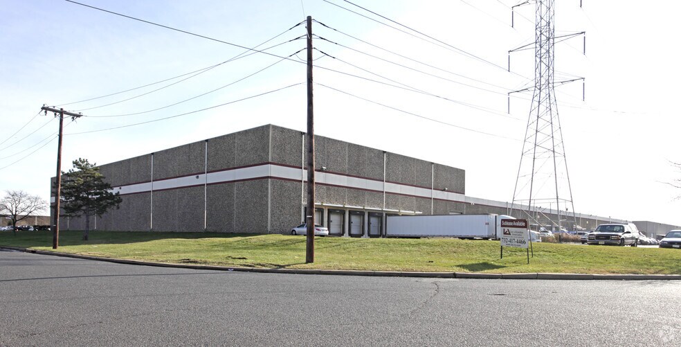 41-49 Distribution Blvd, Edison, NJ à louer - Photo de l’immeuble – Image 3 sur 9