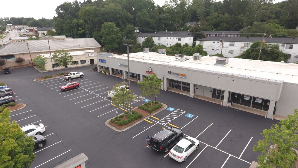 1063 Baxter St, Athens, GA à louer - Photo de l’immeuble – Image 3 sur 5