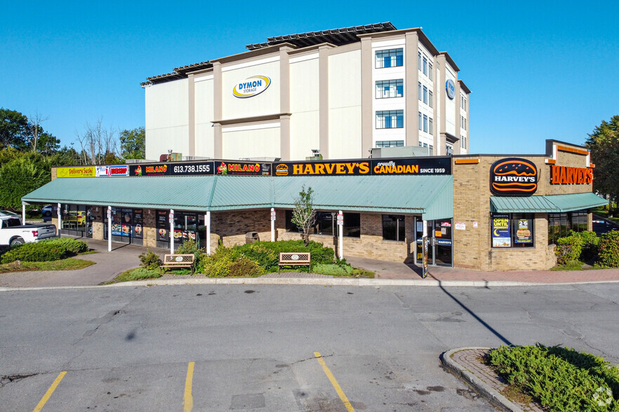2430 Bank St, Ottawa, ON à louer - Photo principale – Image 1 sur 5