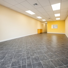 322 W Montauk Hwy, Lindenhurst, NY à louer Photo intérieure– Image 2 sur 10