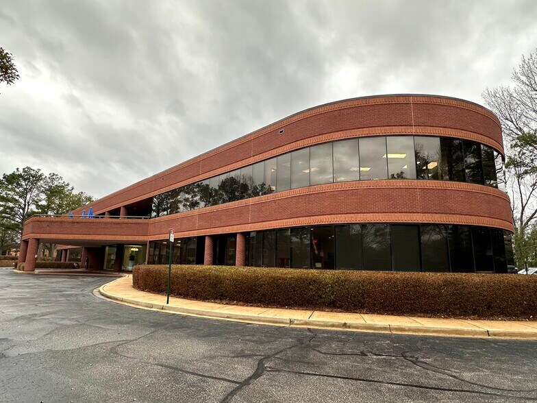 1900 Exeter Rd, Germantown, TN à louer - Photo de l’immeuble – Image 1 sur 14