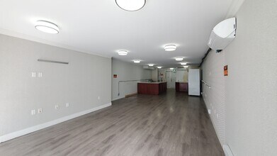 2643-2665 Kingsway, Vancouver, BC à louer Photo intérieure– Image 1 sur 3
