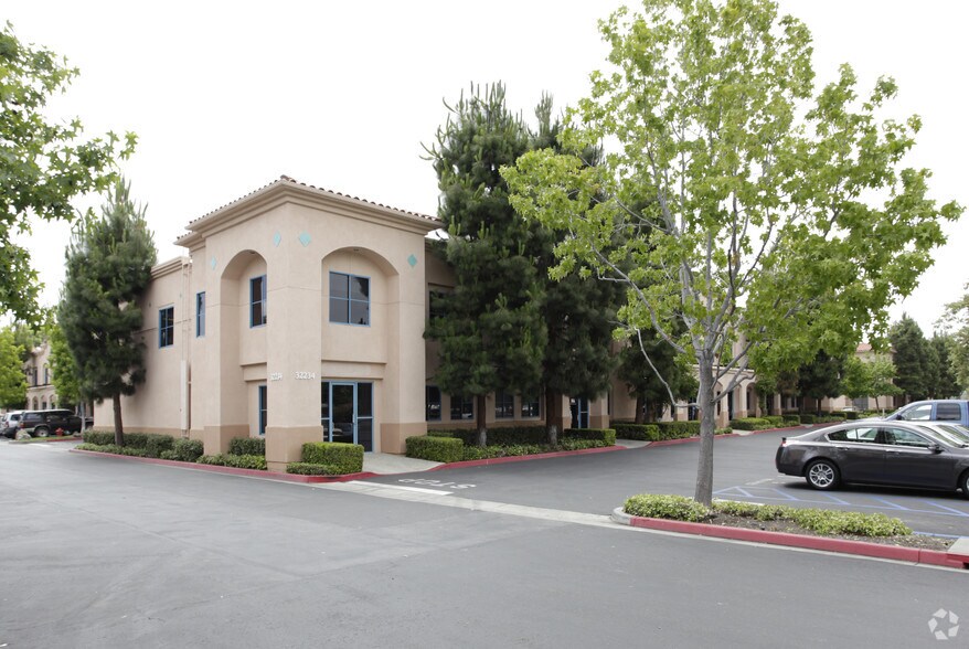 32234 Paseo Adelanto, San Juan Capistrano, CA à louer - Photo de l’immeuble – Image 3 sur 66