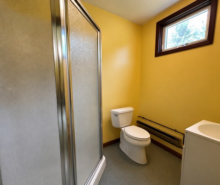 1401 Day Hollow Rd, Endicott, NY à vendre - Photo intérieure – Image 3 sur 10