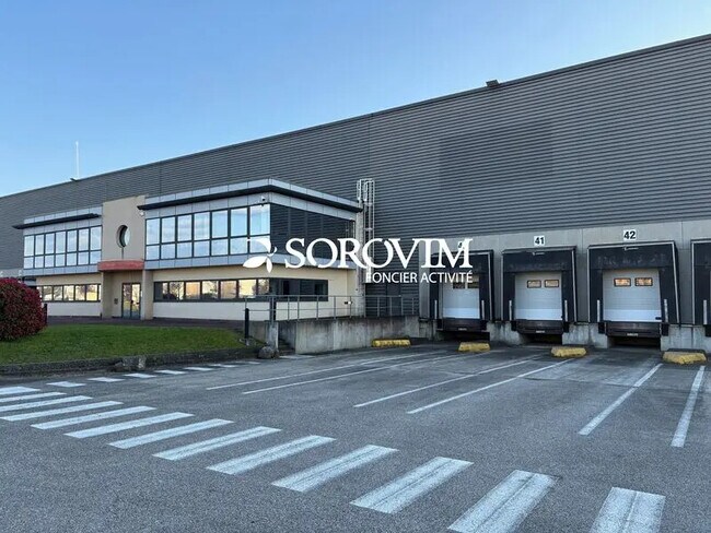 Plus de détails pour Bureau, Local d'activités à louer