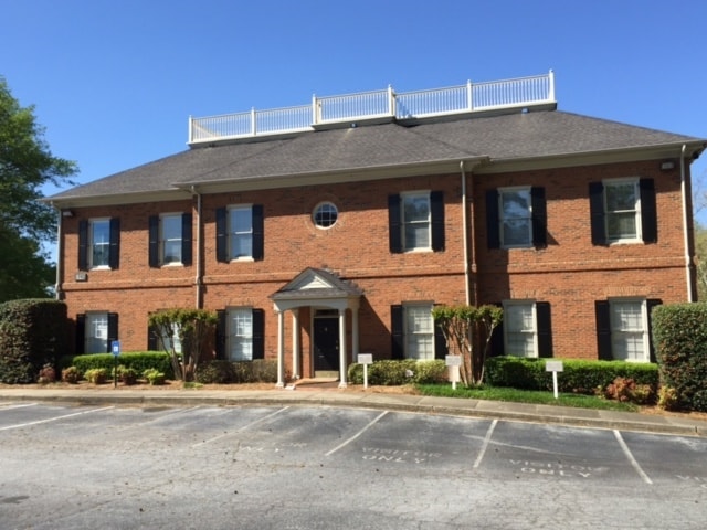 1742 Mount Vernon Rd, Dunwoody, GA à louer - Photo de l’immeuble – Image 2 sur 9