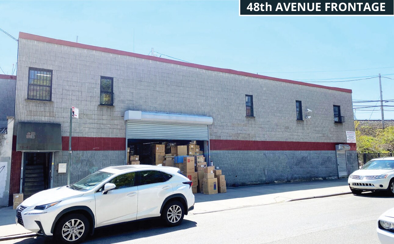 70-42 48th Ave, Woodside, NY à vendre Photo de l’immeuble– Image 1 sur 7