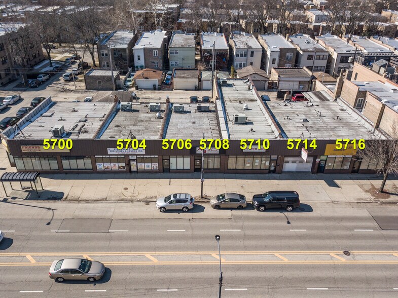 5700-5716 N Western Ave, Chicago, IL à louer - Photo de l’immeuble – Image 3 sur 39
