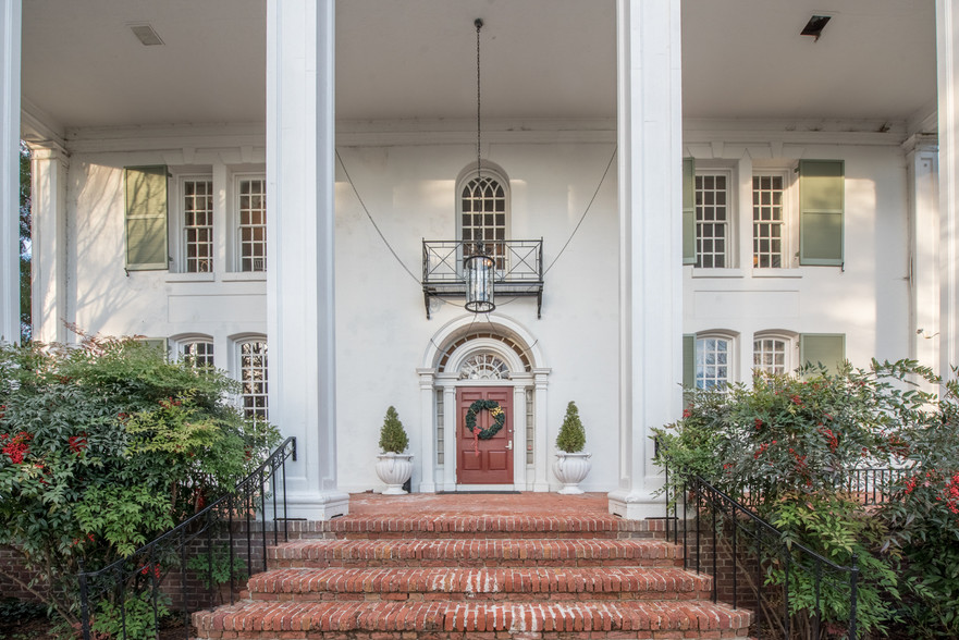 400 Clifton Ct, Pikesville, MD à vendre - Photo de l’immeuble – Image 3 sur 26