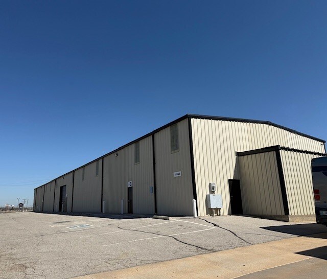 11628 N I-35 Service Rd, Oklahoma City, OK à vendre Photo principale– Image 1 sur 4