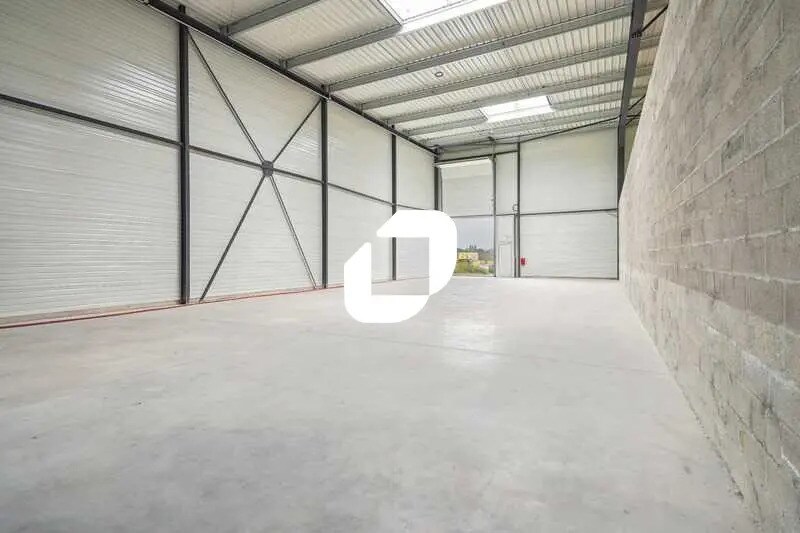 Local d’activités dans Villebon-sur-Yvette à louer - Photo intérieure – Image 2 sur 18