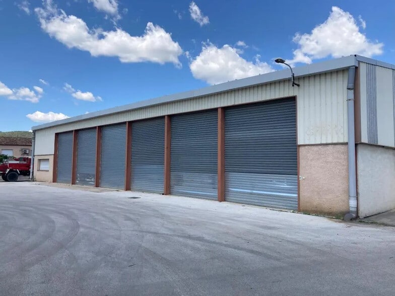 Bureau dans Flassans-sur-Issole à louer - Photo de l’immeuble – Image 3 sur 12