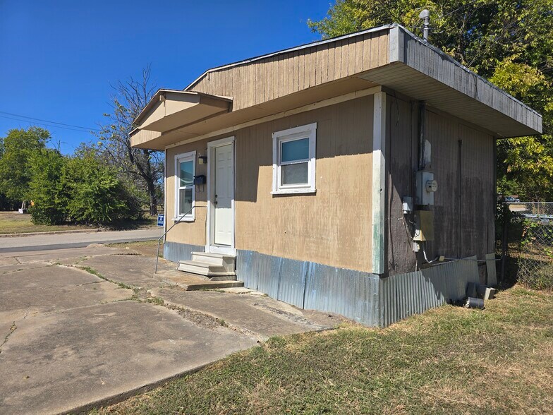211 S 10th St, Temple, TX à vendre - Photo de l’immeuble – Image 2 sur 8