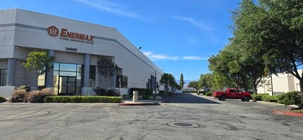 14020 Central Ave, Chino, CA à louer Photo de l’immeuble– Image 2 sur 7
