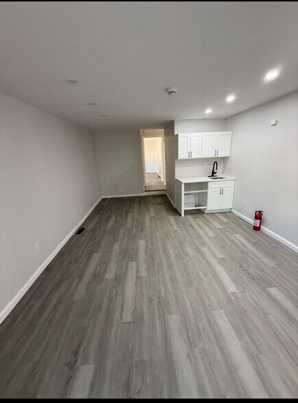 523-525 Richey Ave, Collingswood, NJ à vendre - Photo intérieure – Image 3 sur 7