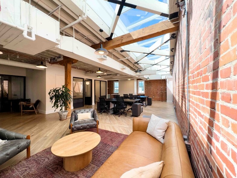 3309 Elm St, Dallas, TX à louer - Photo de l’immeuble – Image 3 sur 24